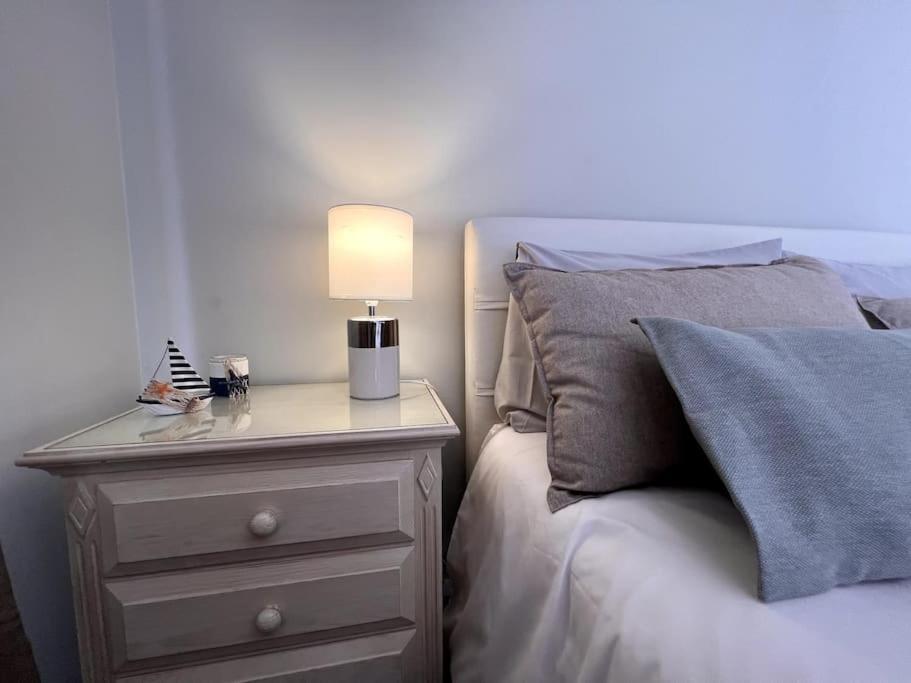 By The Sea - Apartamento Acolhedor E Relaxante. 카니코 외부 사진